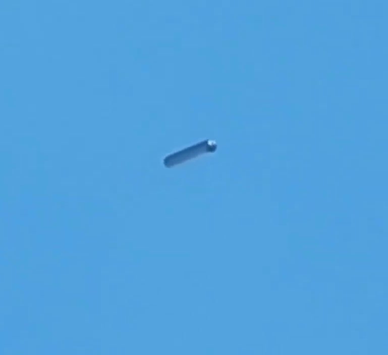 cigar shaped ufo